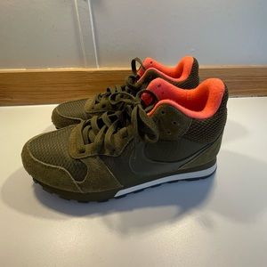 Nike Lifestyle Tennis Shoes High Top